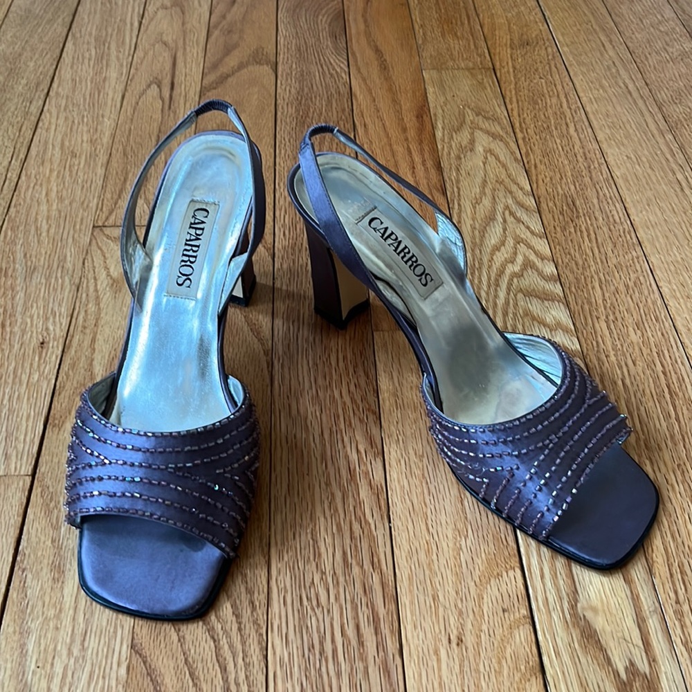 Caparros dressy shoes, Style Vivian, Violet Silk, Size 8.5M